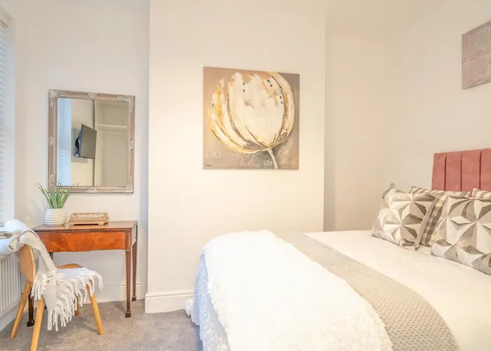 Fabulous New 1 Bedroom Ground Floor Flat