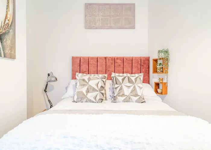 Fabulous New 1 Bedroom Ground Floor Flat